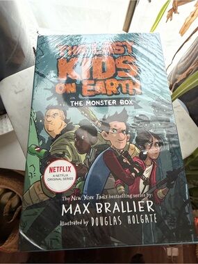 The Last Kids on Earth The Monster Box Books 1-3 Hardcover Set Multicolour